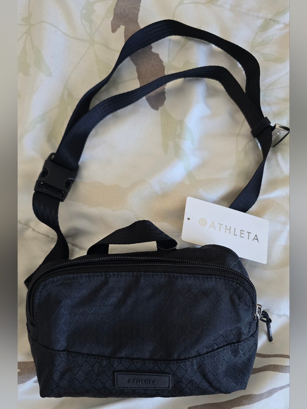 NWT Athleta Black Waist Bag with Adjustable Strap